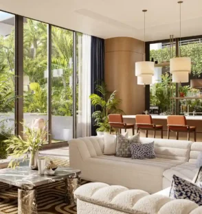 florida-icon-beach-hollywood-luxury-lounge.webp