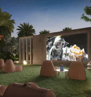 florida-icon-beach-hollywood-outdoor-cinema.webp